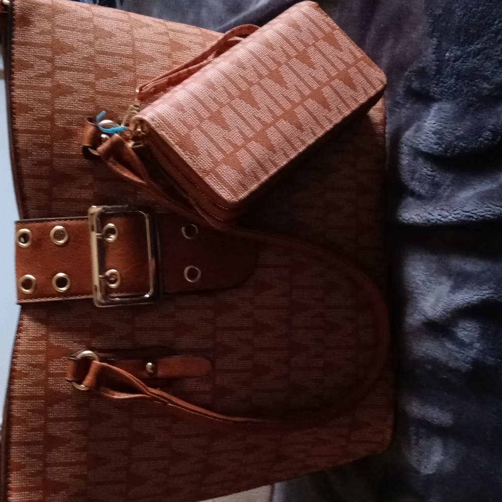 Hand bag